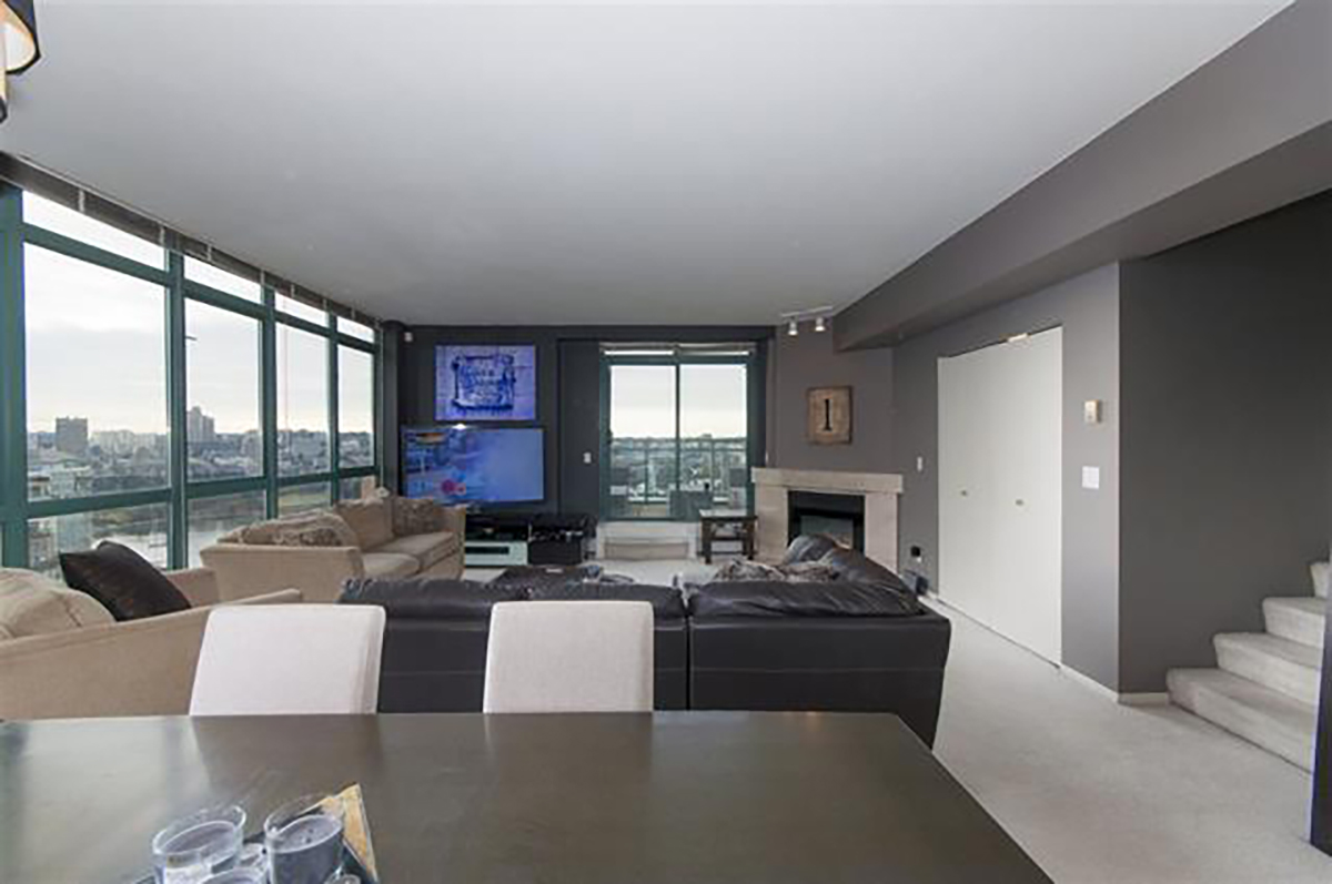 2301 212 Davie Street, Vancouver 4