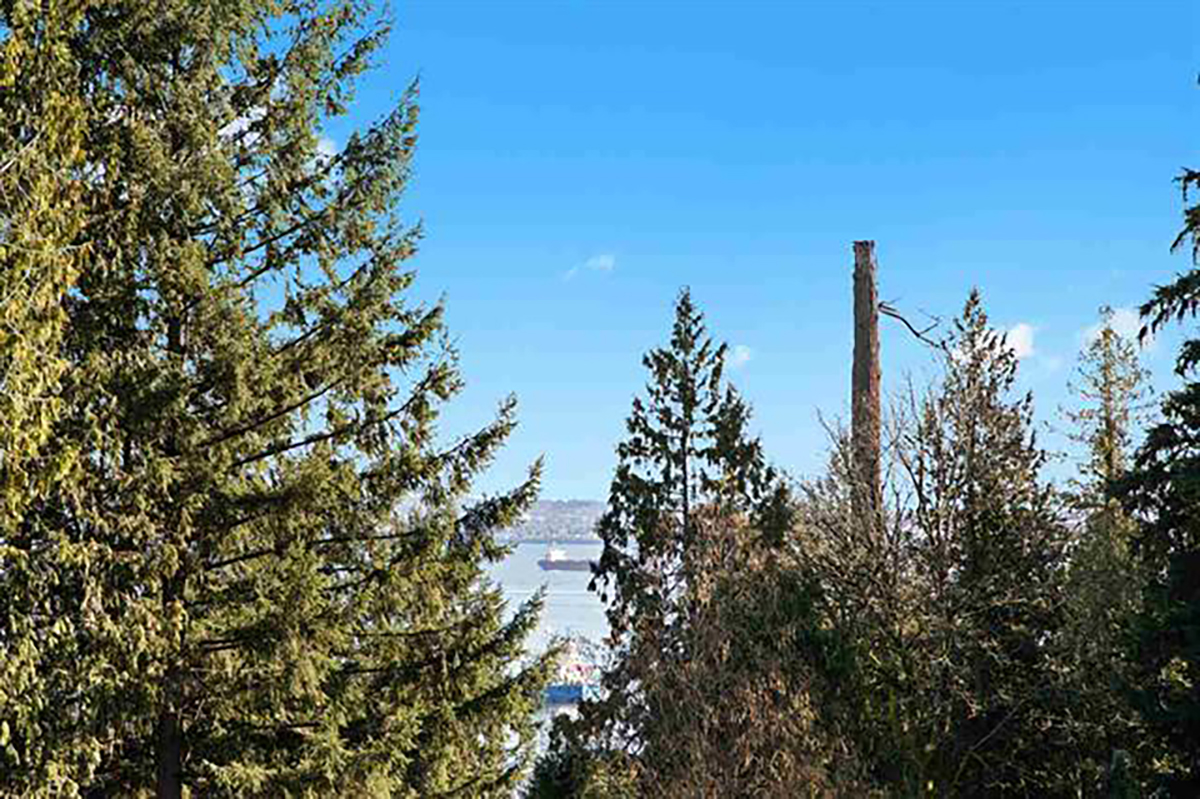 4588 Keith Road, West Vancouver 19
