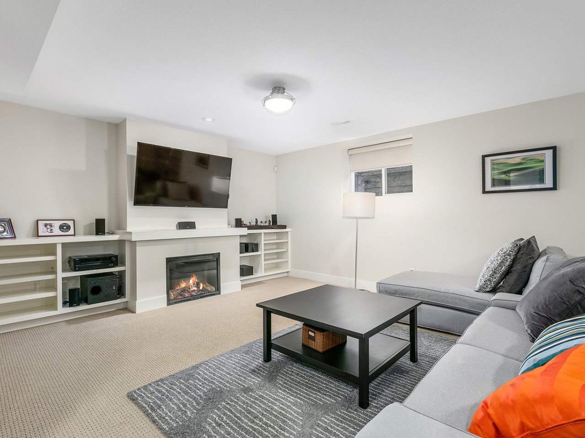 14265 36A Avenue, Surrey 29