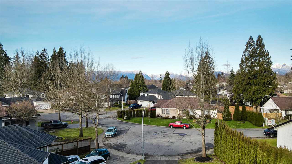 20572 96A Avenue, Langley 32