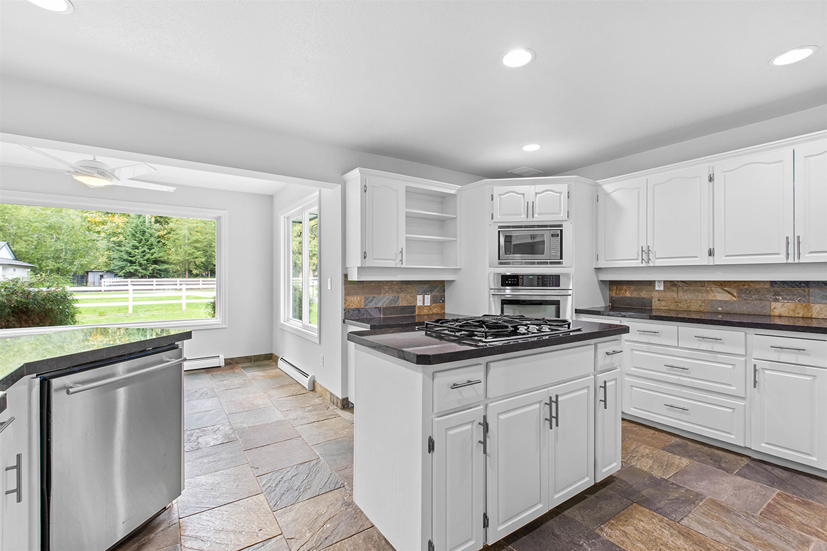 24893 Ferguson Avenue, Maple Ridge 12