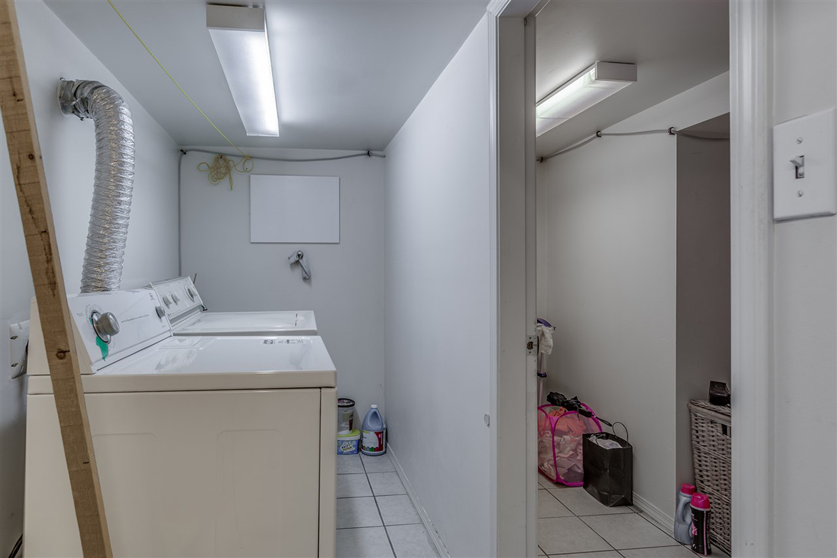 5585 Chester Street, Vancouver 12