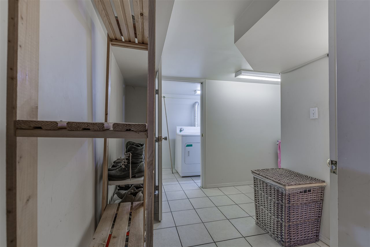 5585 Chester Street, Vancouver 13