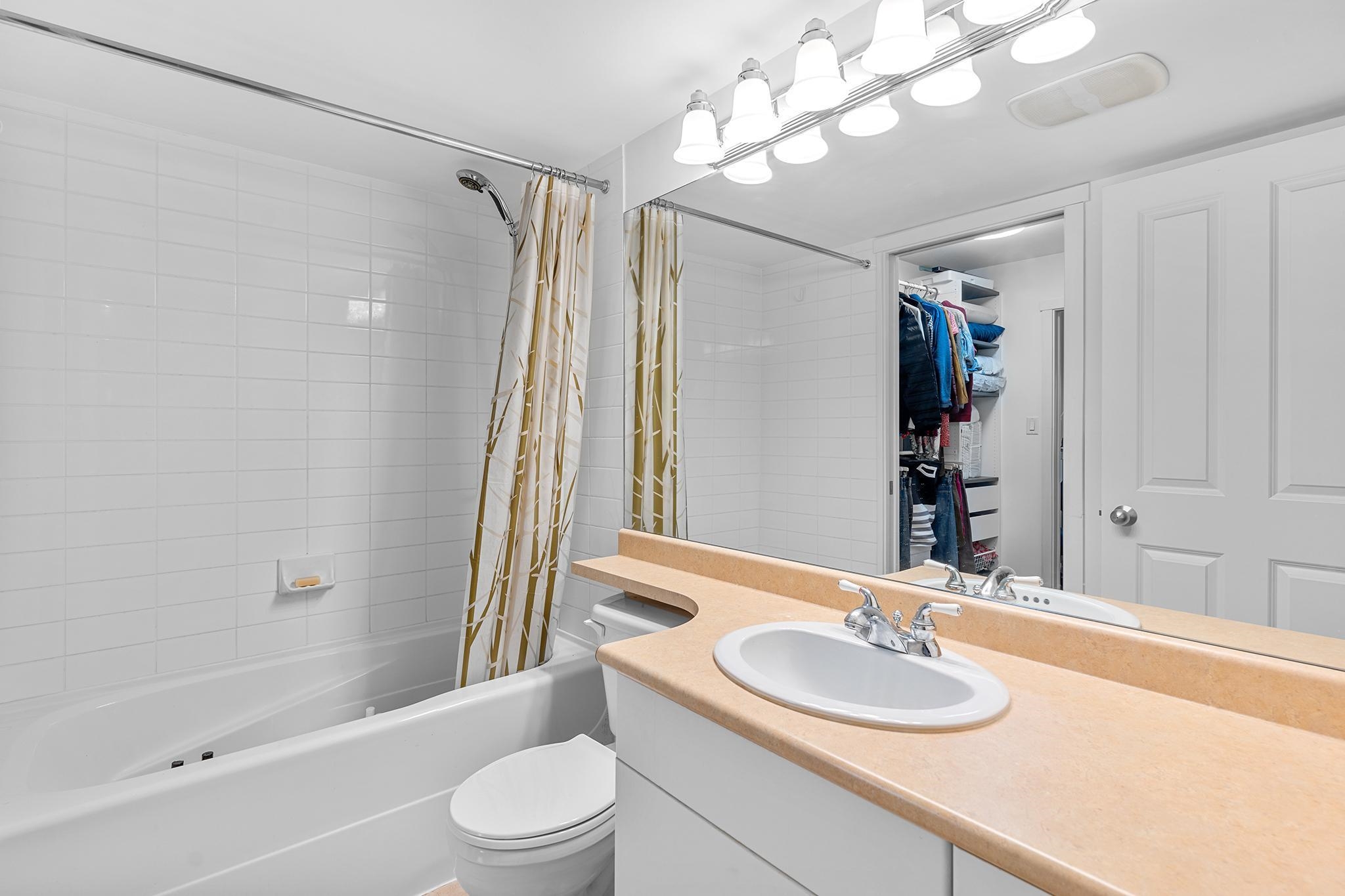 304 38 SEVENTH AVENUE, NEW WESTMINSTER 12