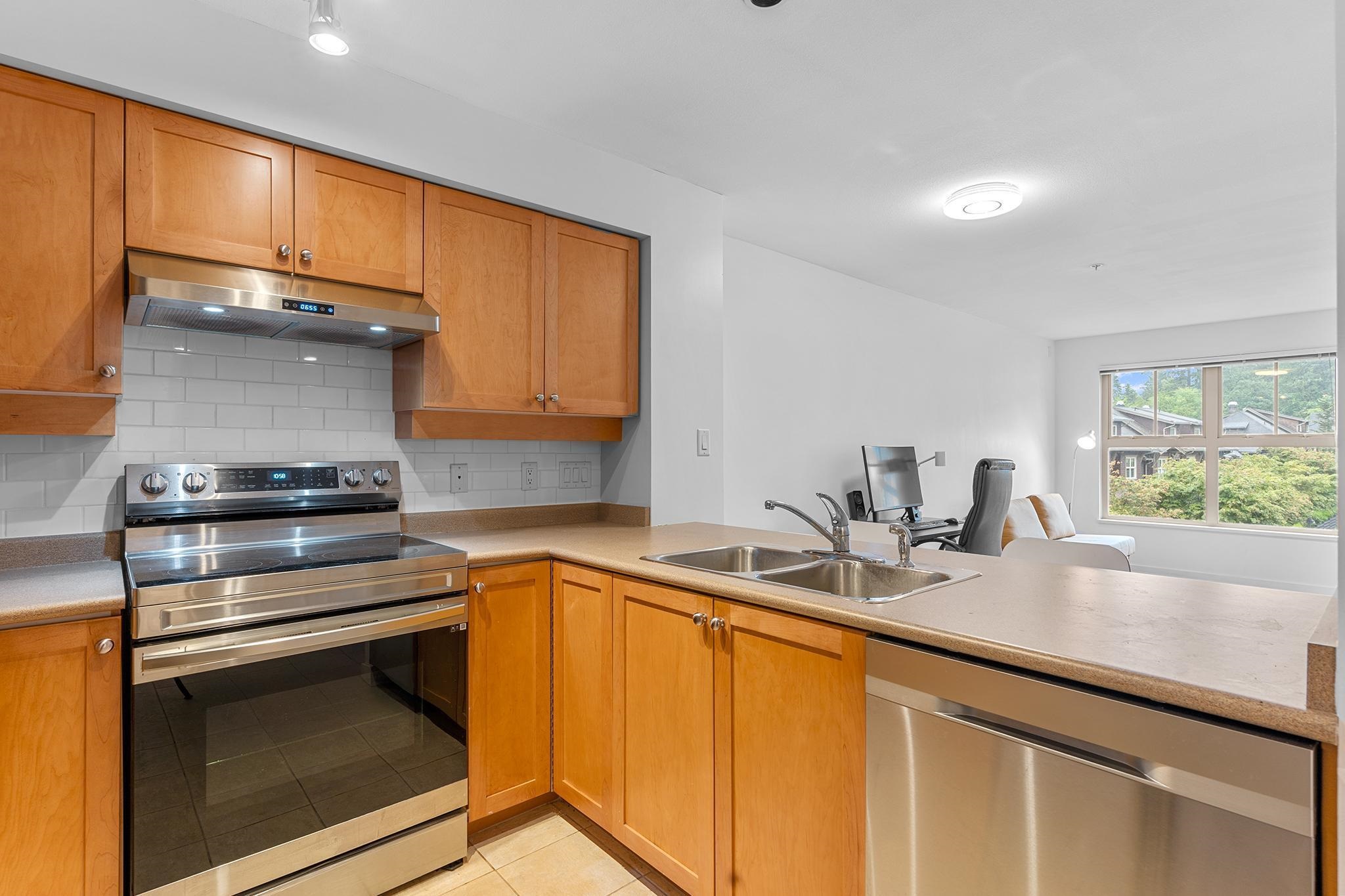 304 38 SEVENTH AVENUE, NEW WESTMINSTER 4