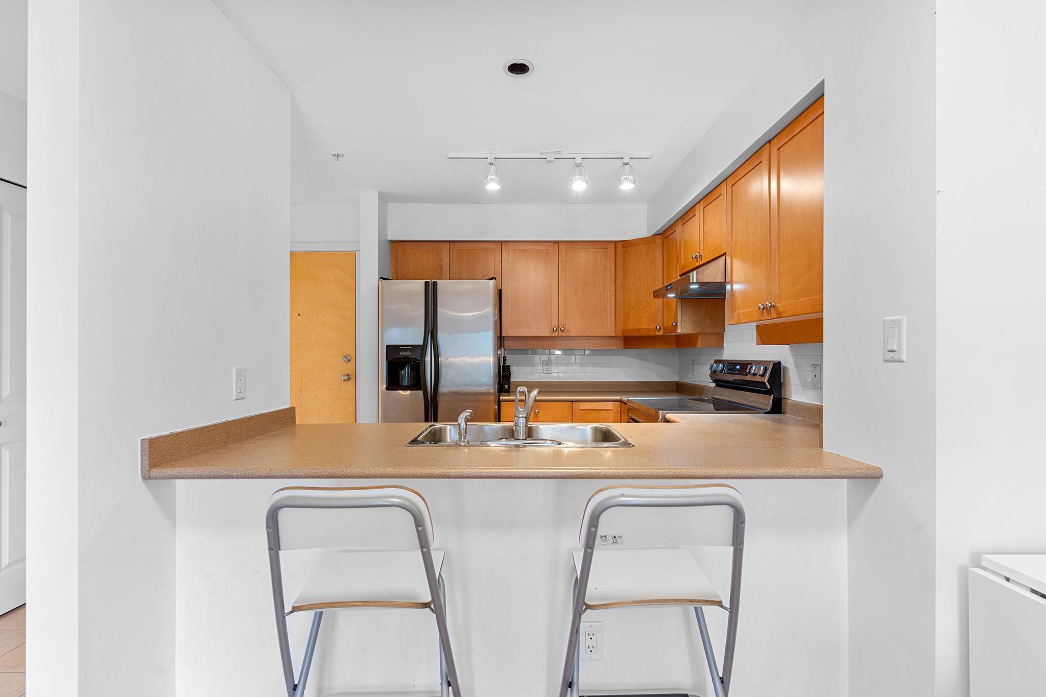 304 38 SEVENTH AVENUE, NEW WESTMINSTER 5