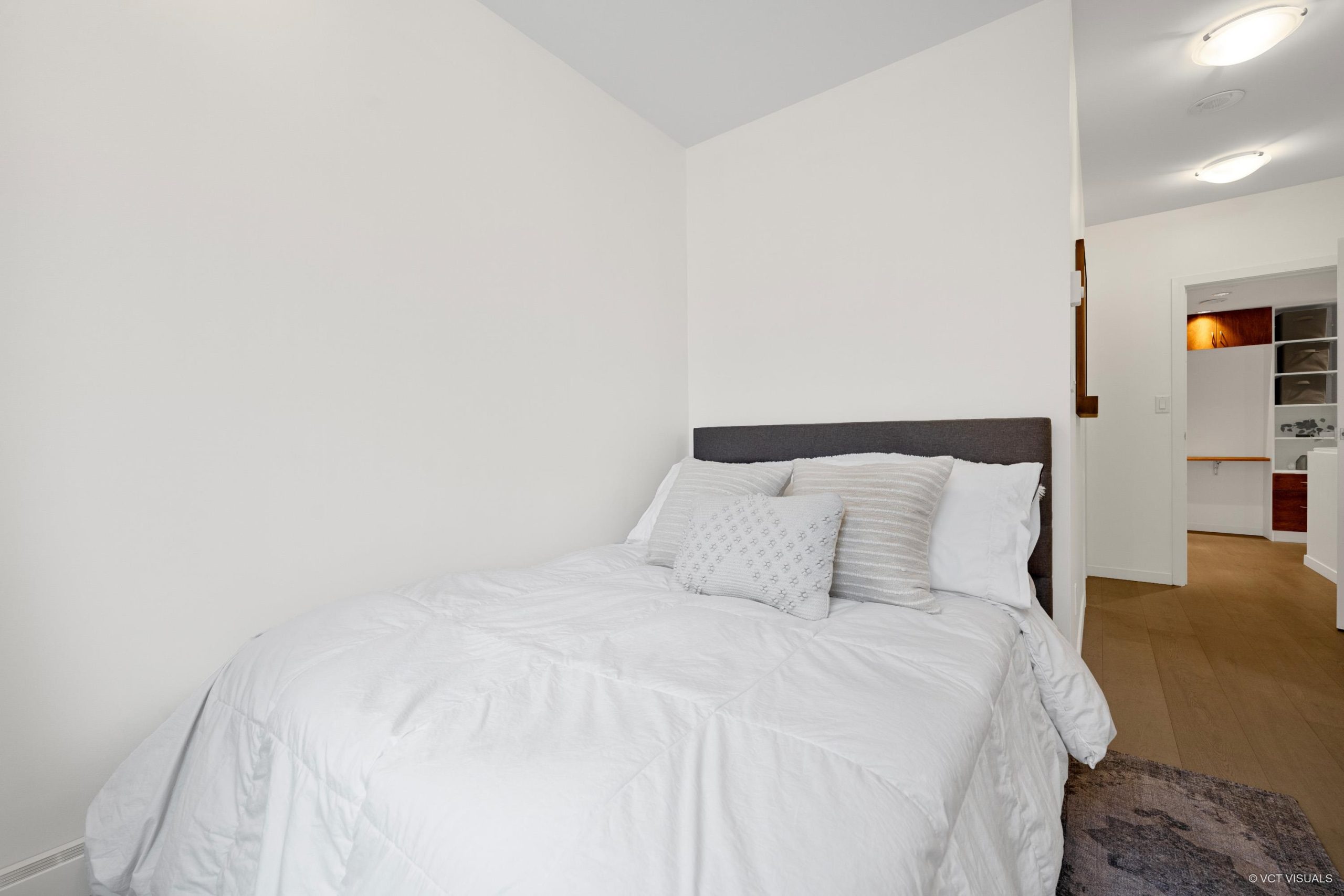 5987 WALTER GAGE ROAD, VANCOUVER 14