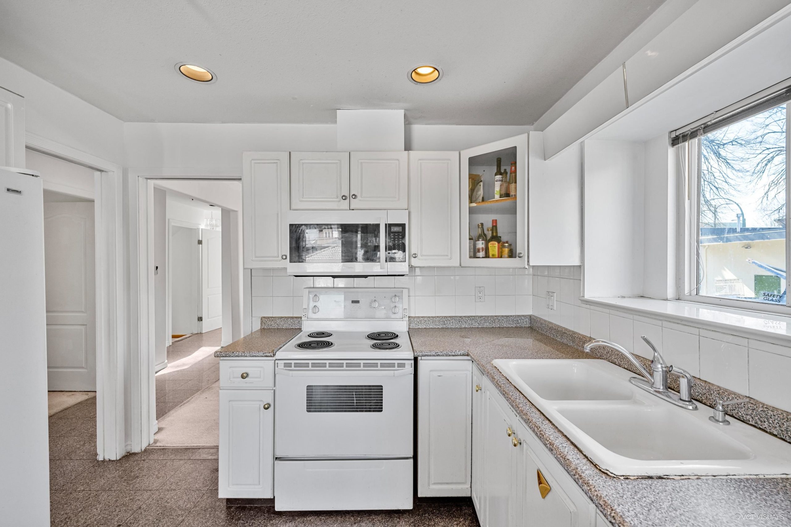 719 E 27 AVENUE, VANCOUVER 7