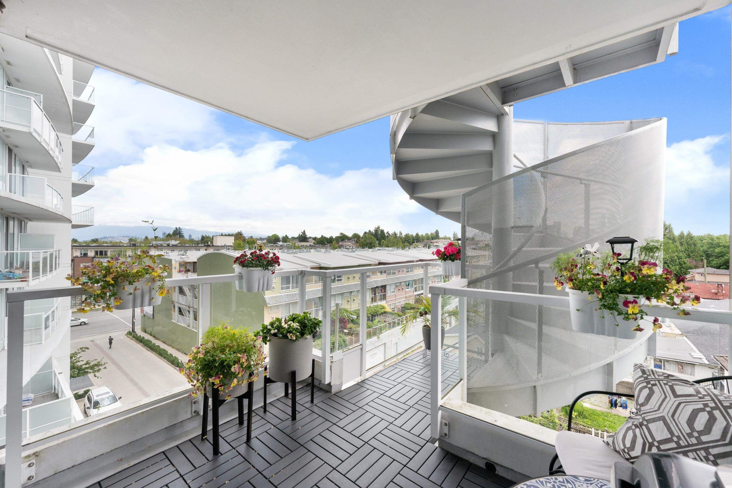 618 2220 KINGSWAY STREET, VANCOUVER 22