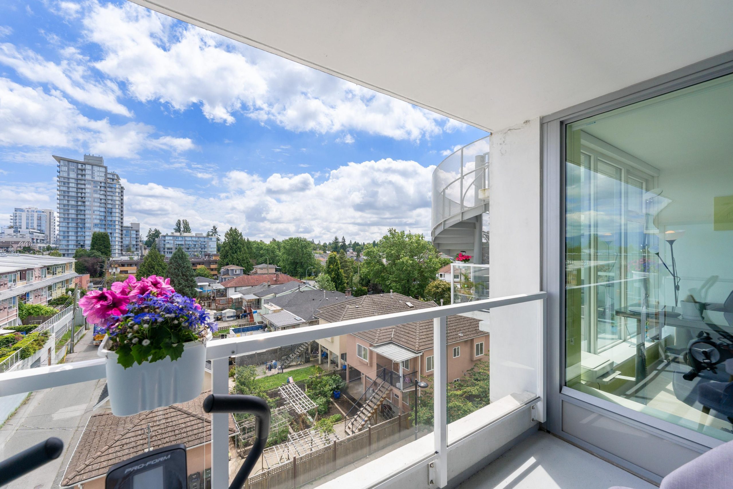 618 2220 KINGSWAY STREET, VANCOUVER 33