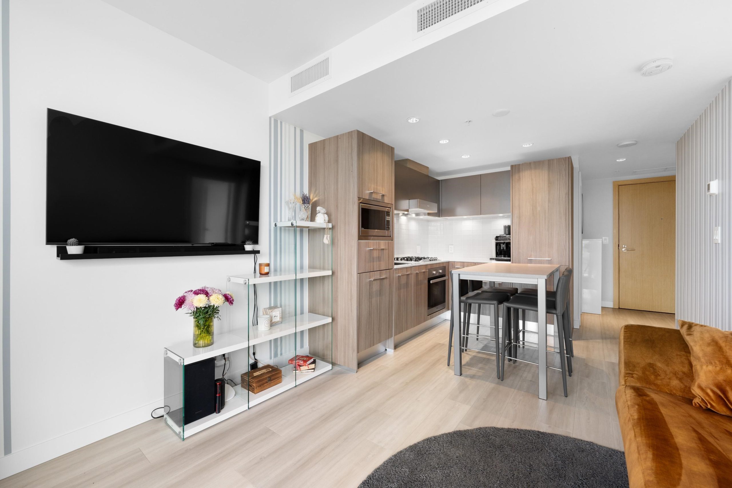 618 2220 KINGSWAY STREET, VANCOUVER 7