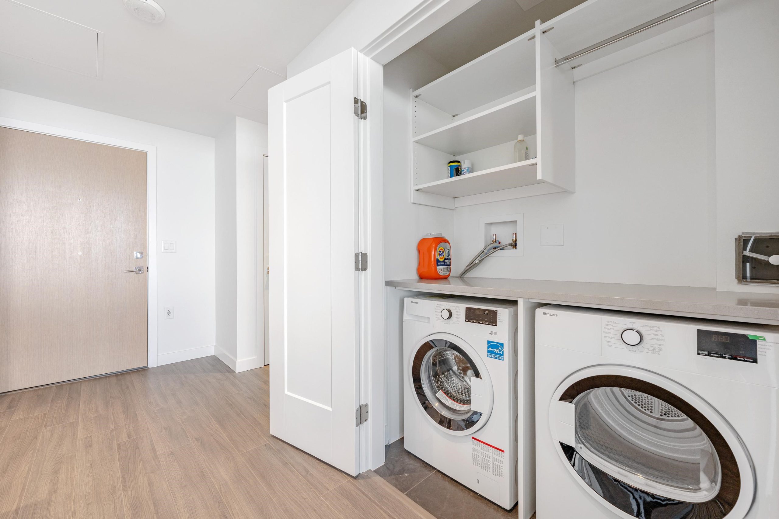2508 6699 DUNBLANE AVENUE 22